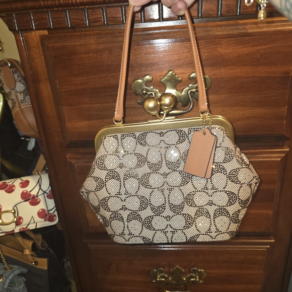 Coach Tan and Gold Hexagonal Clutch - Picture 2 of 4